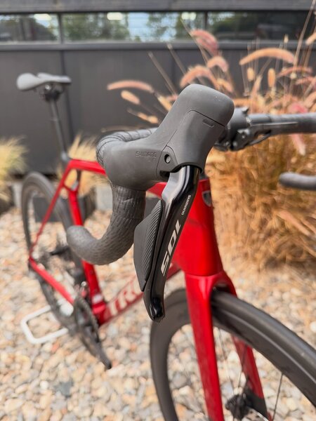 Trek Madone SL 6 Gen 8, 2025