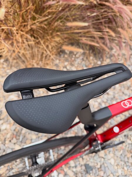 Trek Madone SL 6 Gen 8, 2025