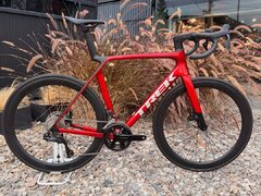Trek Madone SL 6 Gen 8, 2025